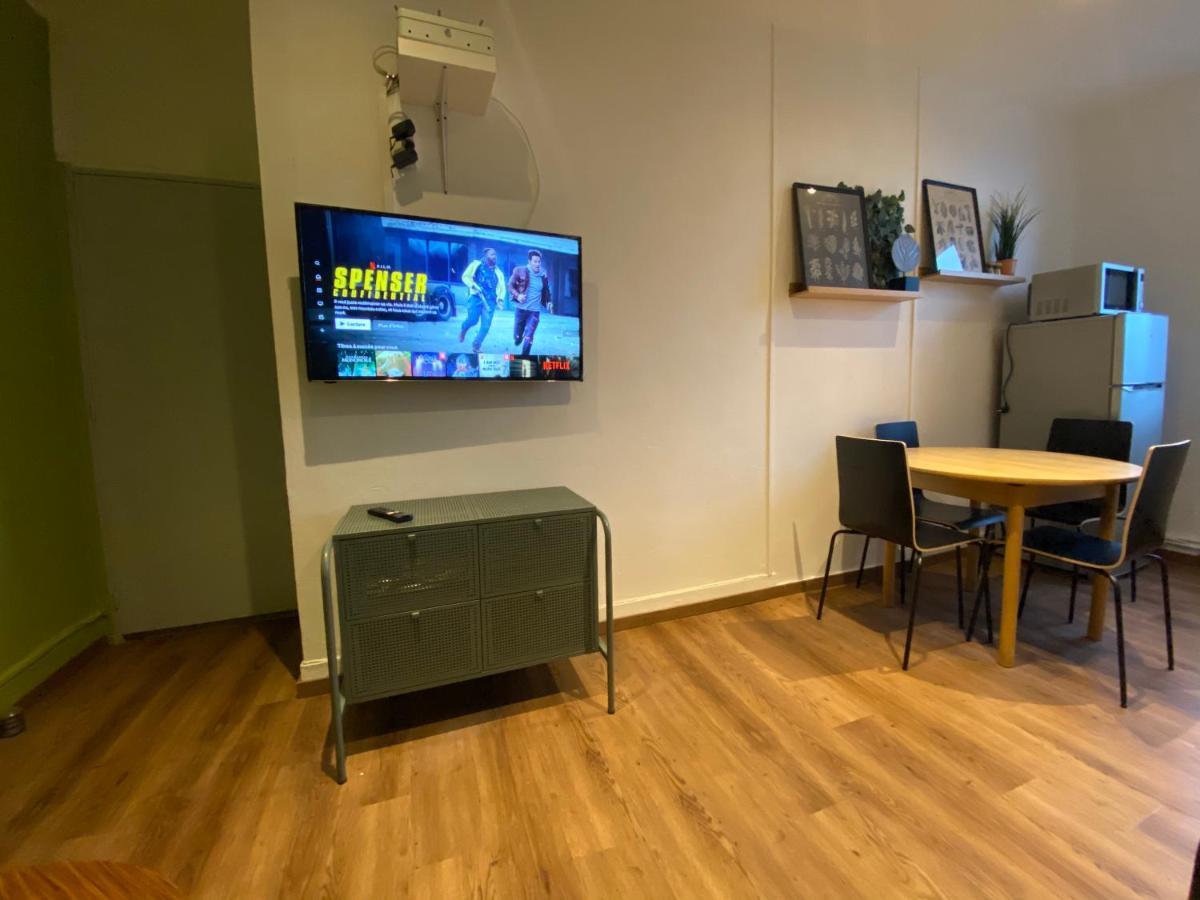 Apartament 012 Chic & Cosy F2 34M2 Hypercentre Wifi Smart Tv Netflix Saint-Etienne  Zewnętrze zdjęcie
